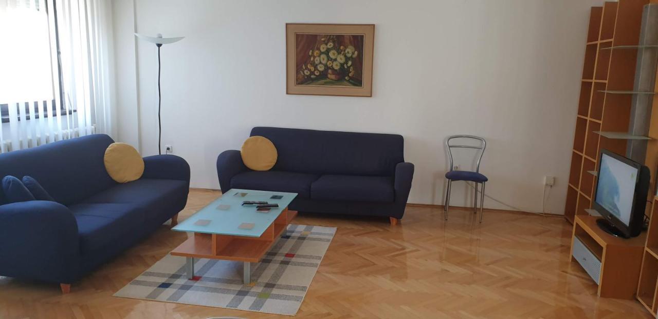 Spectacular Apartment In Skopje, City Mall Area Bagian luar foto